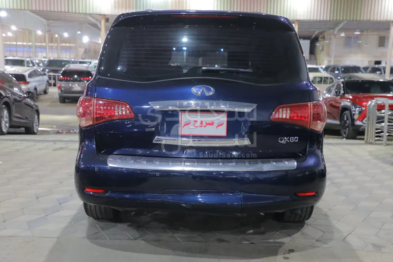 2016 انفينيتي كيو اكس 80