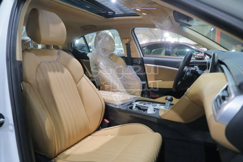 2023 جينيسيس جي 70