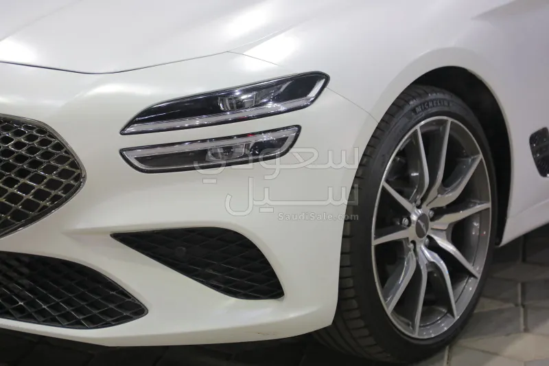 2023 جينيسيس جي 70