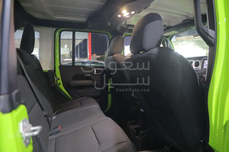 2021 جييب رانجلر صحارى