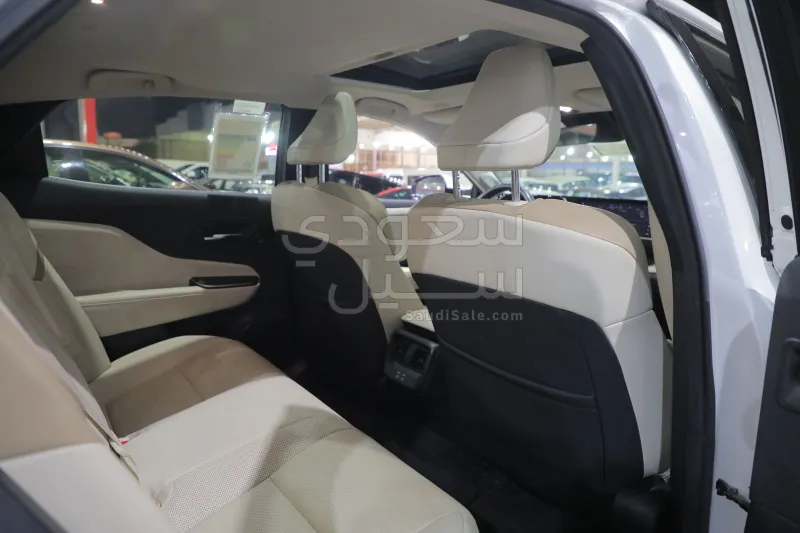 2023 تويوتا كراون بريميوم