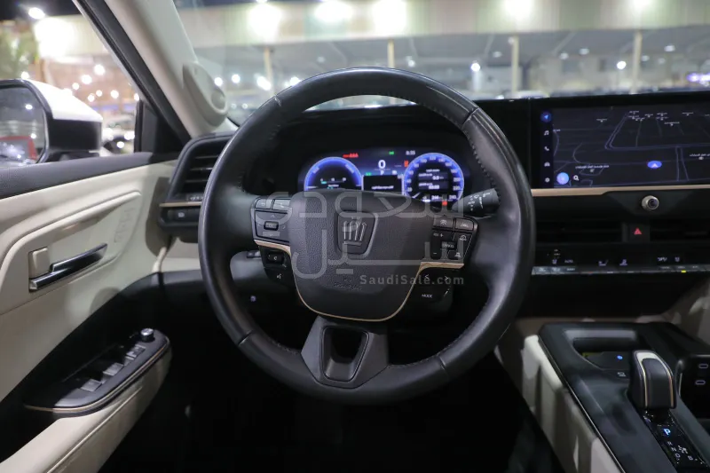 2023 تويوتا كراون بريميوم