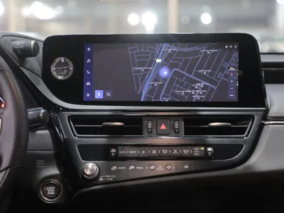 2023 لكزس إي إس 250