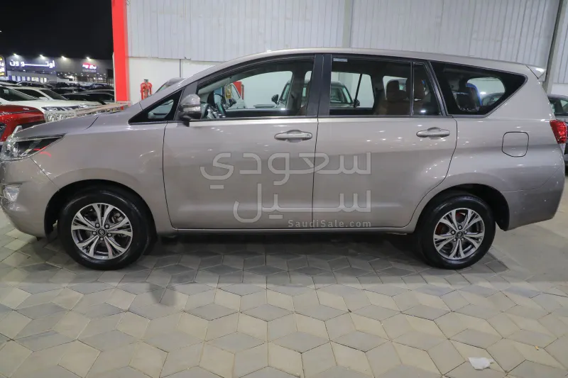 2016 تويوتا ان نوفا