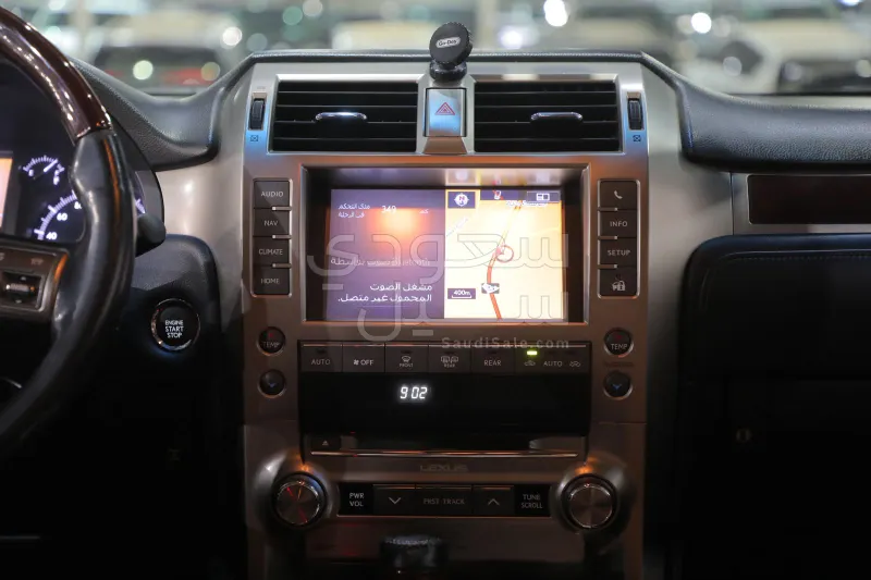 2014 لكزس جي إكس 460