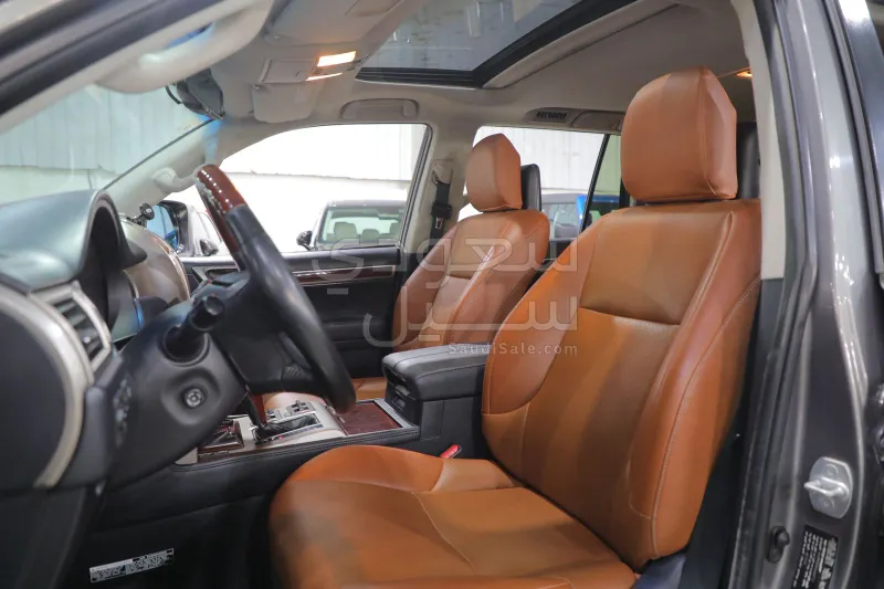 2014 لكزس جي إكس 460