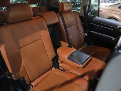 2014 لكزس جي إكس 460