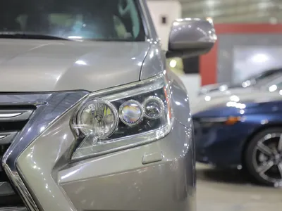 2014 لكزس جي إكس 460