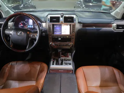 2014 لكزس جي إكس 460