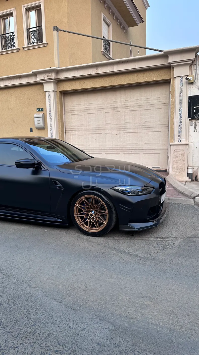 2022 بي ام دبليو الفئة ام إم 4 كومبيتيشن