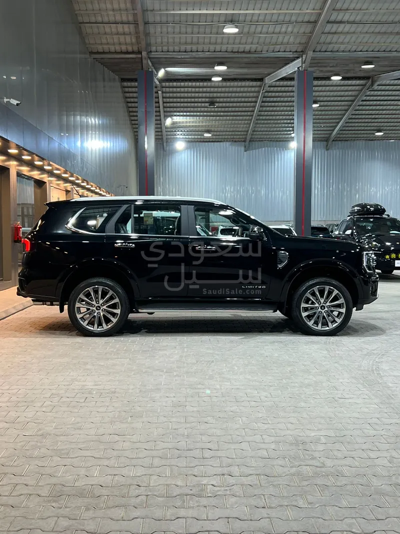 2025 فورد ايفرست