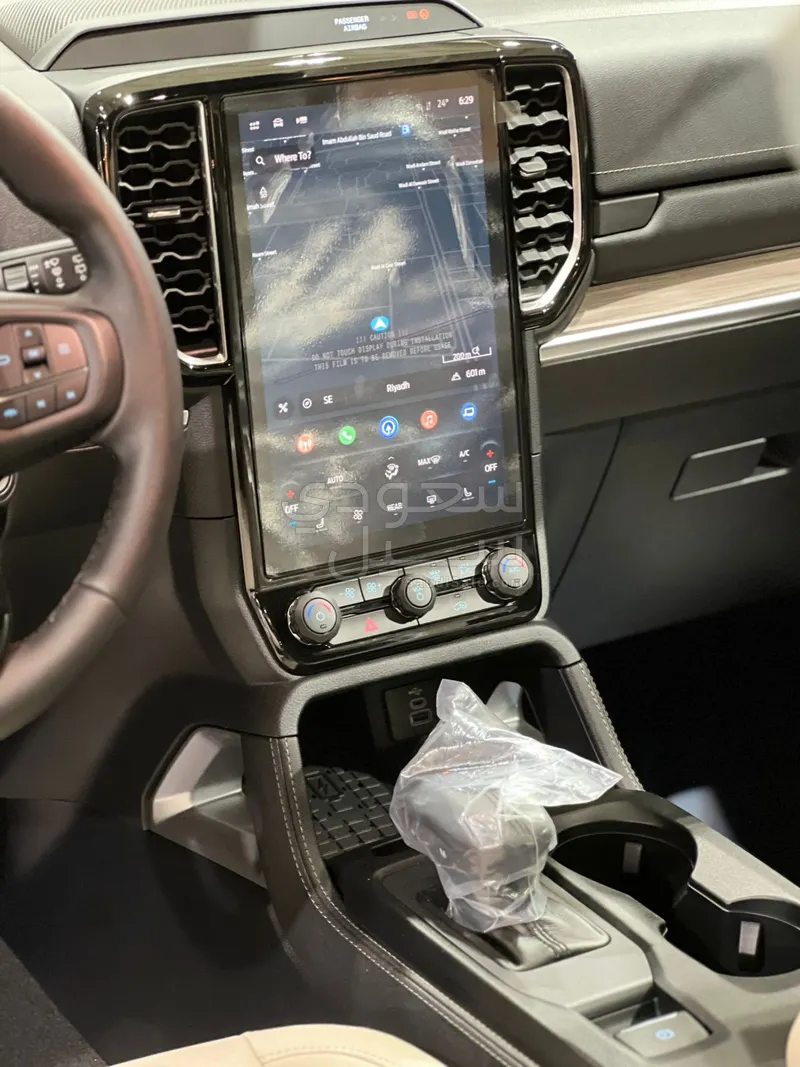 2025 فورد ايفرست