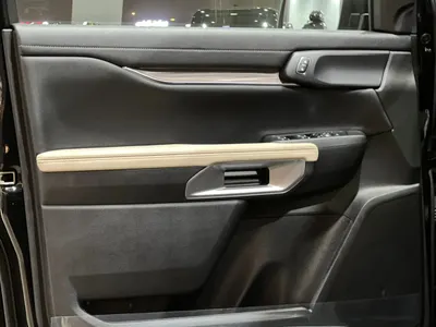 2025 فورد ايفرست