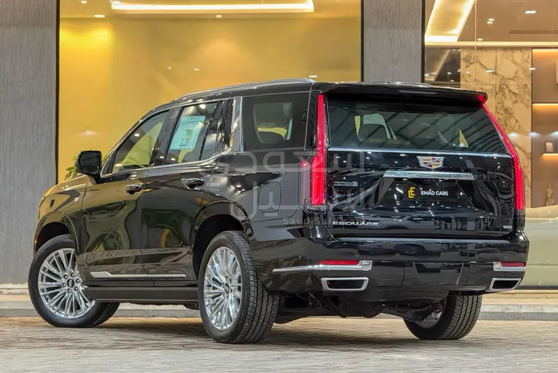 2025 كاديلاك اسكاليد