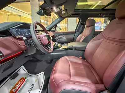 2025 لاند روفر رينج روفر سبورت اس اي
