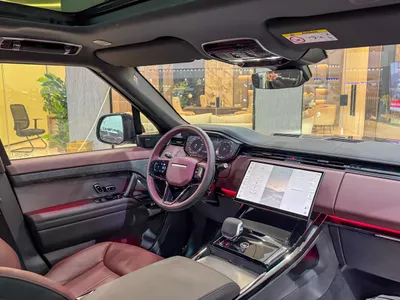 2025 لاند روفر رينج روفر سبورت اس اي