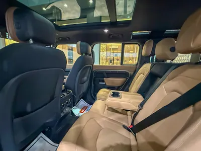 2025 لاند روفر ديفيندر اتش اس اي