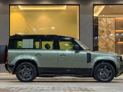 2025 لاند روفر ديفيندر اتش اس اي