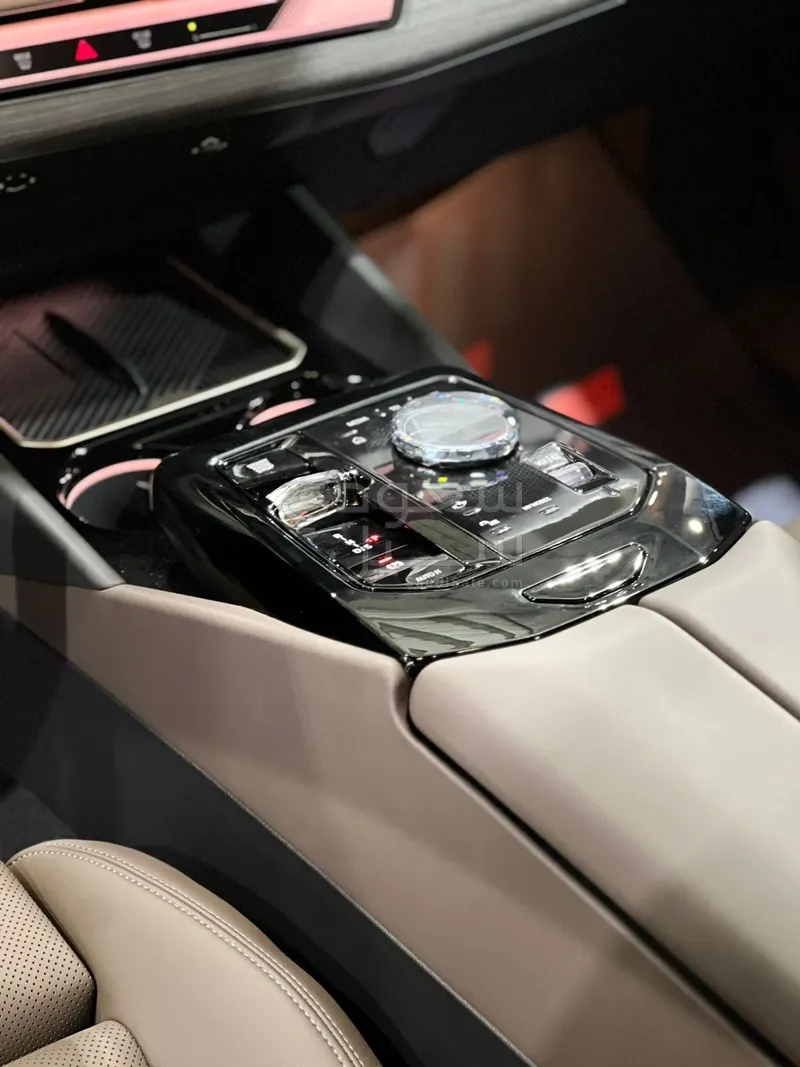 2026 بي ام دبليو الفئة الخامسة 520 أي