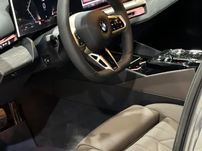 2026 بي ام دبليو الفئة الخامسة 520 أي