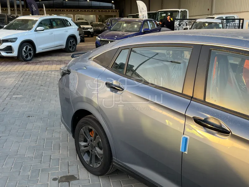 2026 دونج فينج شاين