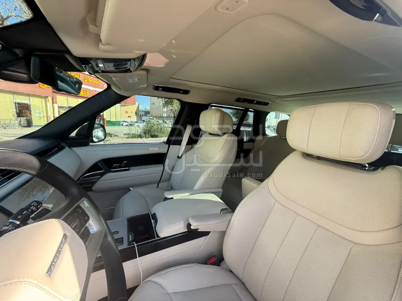 2025 لاند روفر رينج روفر اوتوبيوغرافي