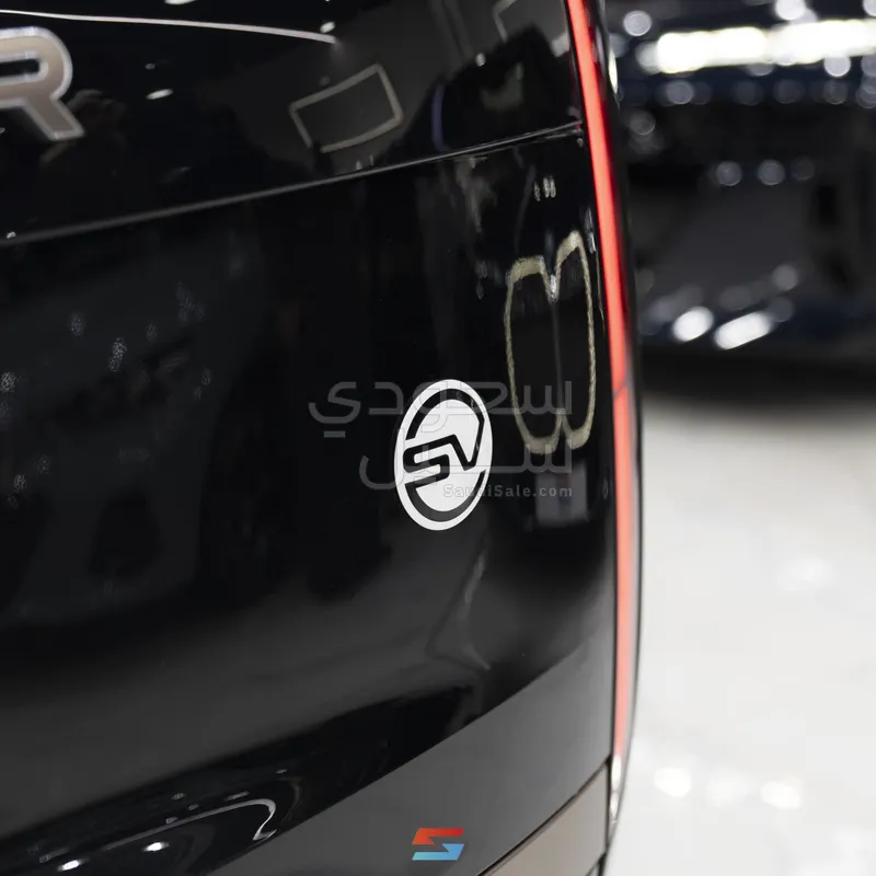 2025 Land Rover Range Rover SV Autobiography
