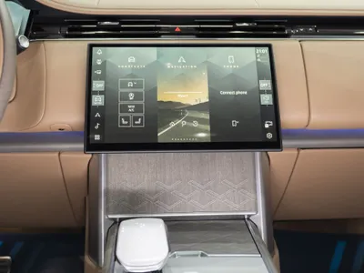 2025 Land Rover Range Rover SV Autobiography