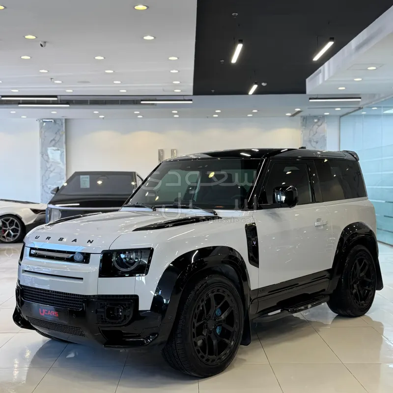 2022 لاند روفر ديفيندر 90