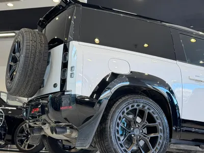 2022 لاند روفر ديفيندر 90