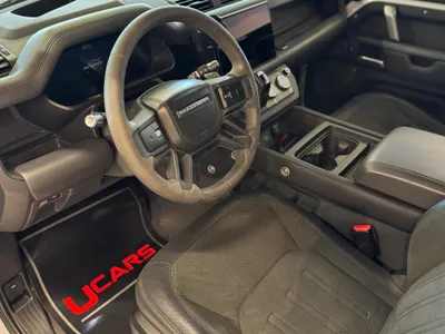 2022 لاند روفر ديفيندر 90