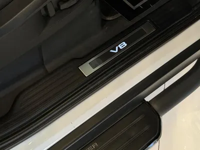 2022 لاند روفر ديفيندر 90