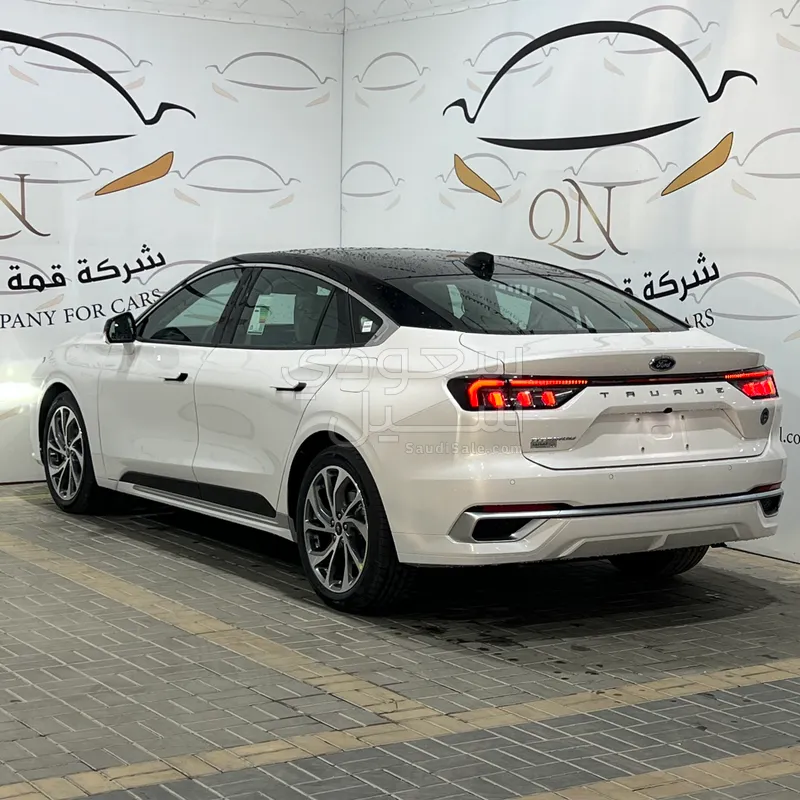 2026 Ford Taurus Titanium