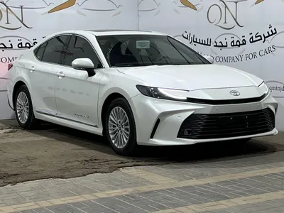 2025 تويوتا كامري ال اي