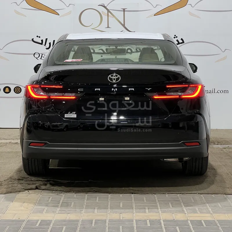2025 تويوتا كامري ال اي