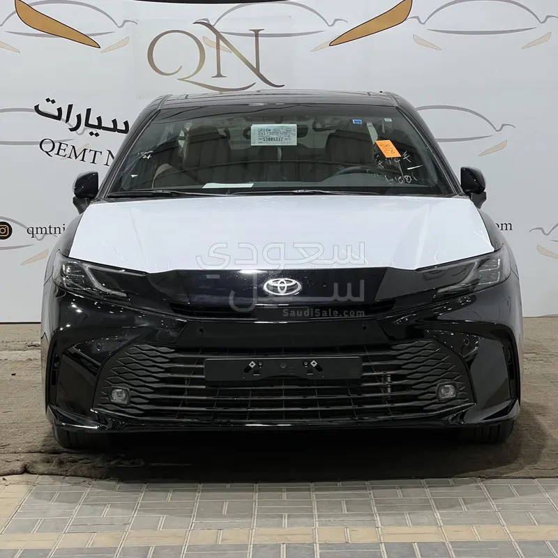 2025 تويوتا كامري ال اي