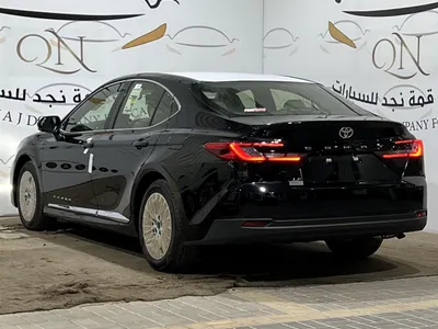 2025 تويوتا كامري ال اي