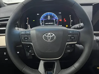 2025 تويوتا كامري ال اي