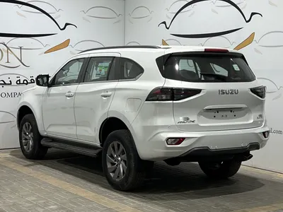 2024 ايسوزو ام يو اكس