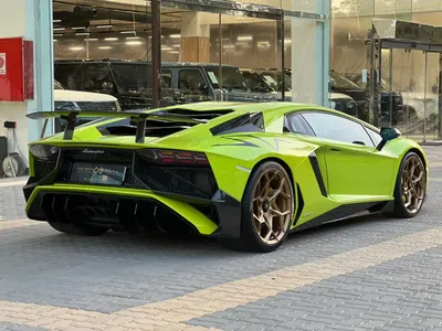 2016 لمبرجيني افنتادور اس في