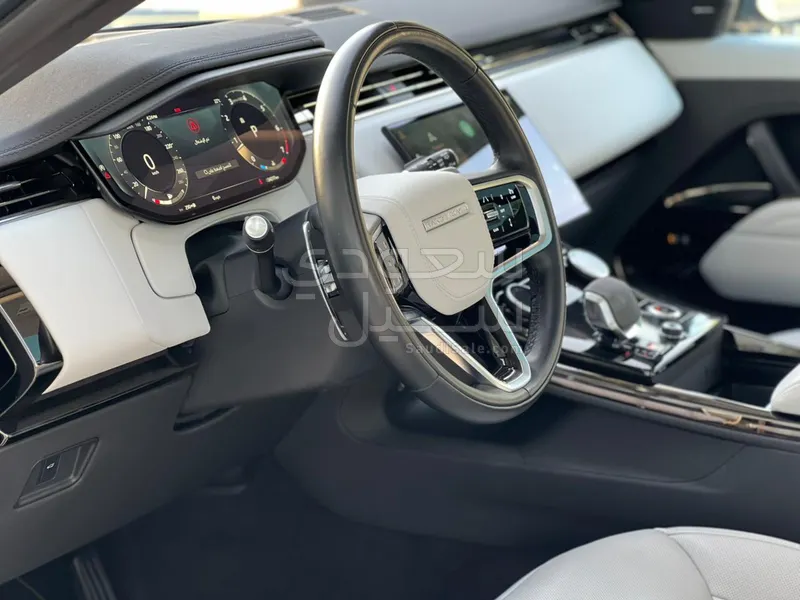 2023 لاند روفر رينج روفر سبورت اس اي