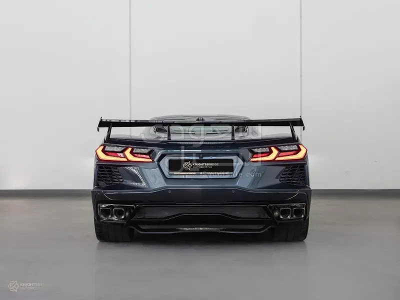 2020 شفروليه كورفيت سي 8