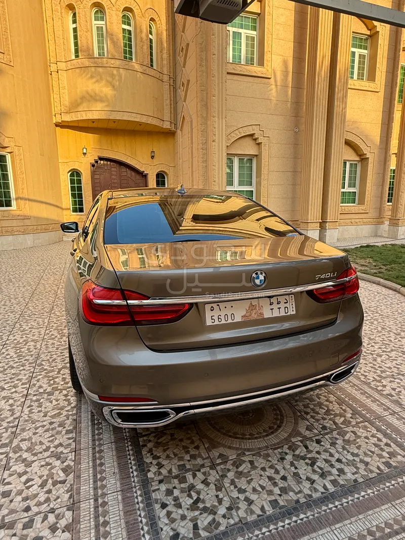 2018 بي ام دبليو الفئة السابعة 740 إل أي