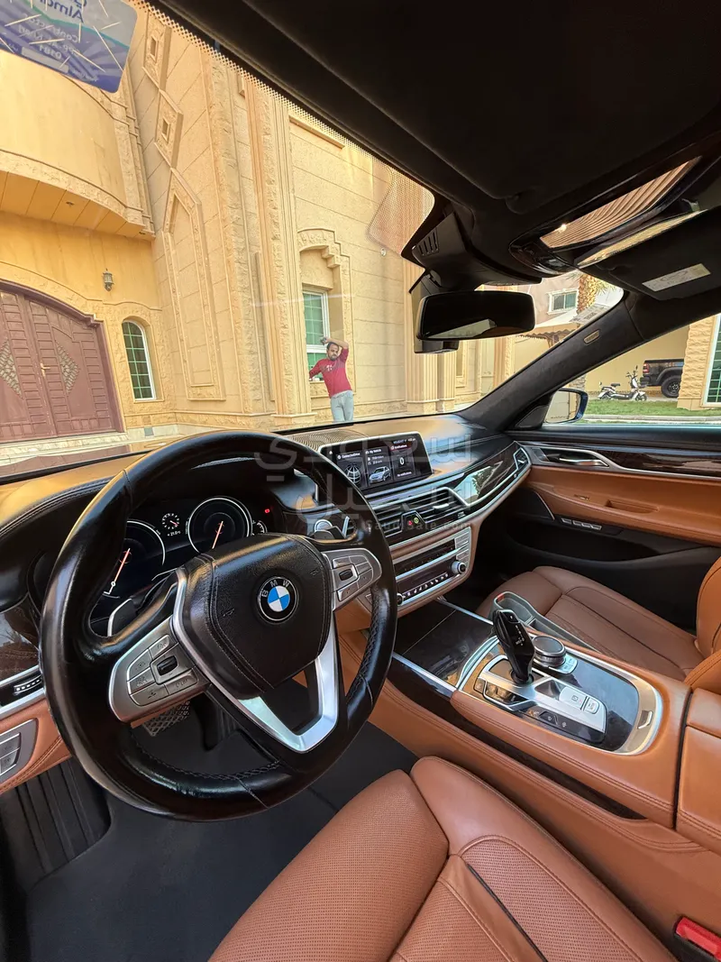 2018 بي ام دبليو الفئة السابعة 740 إل أي