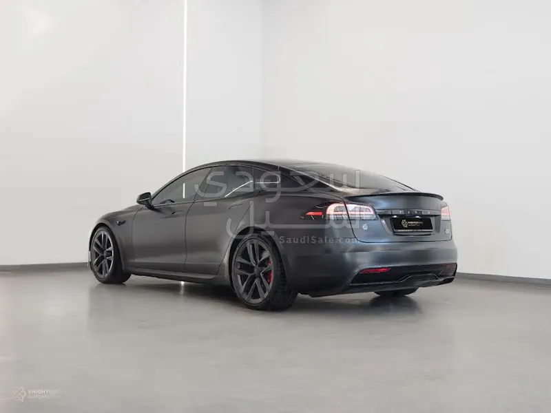 2024 تيسلا اس بليد