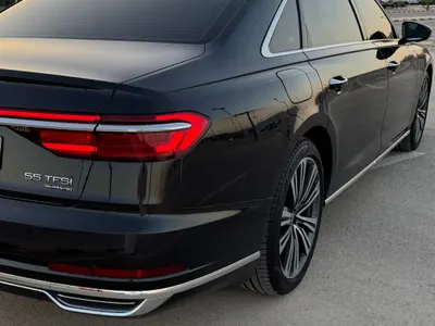 2021 اودي اي 8 ال 55تي اف اس أي