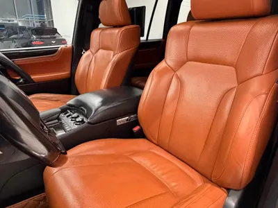 2017 لكزس إل إكس 570