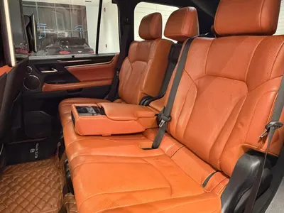 2017 لكزس إل إكس 570