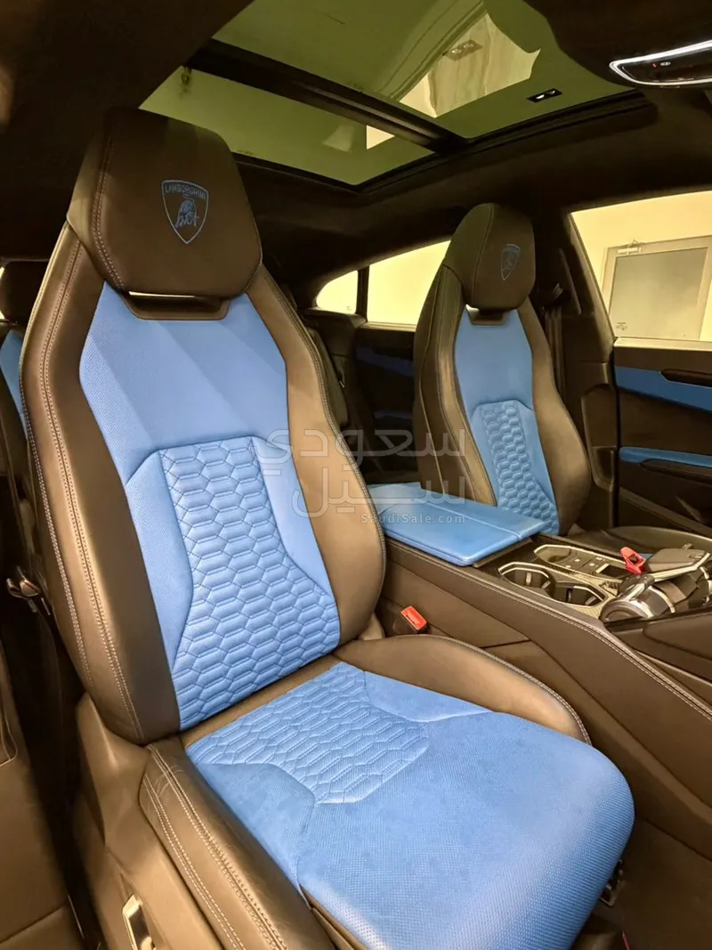 2022 لمبرجيني اوروس