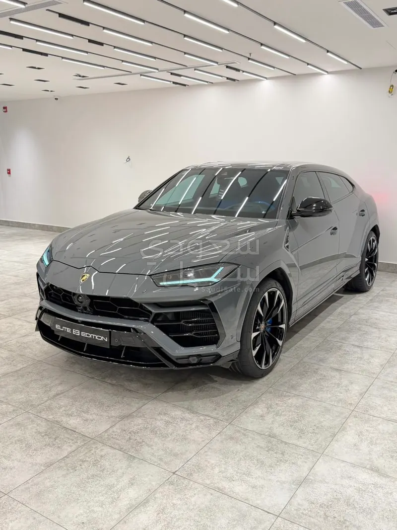 2022 لمبرجيني اوروس